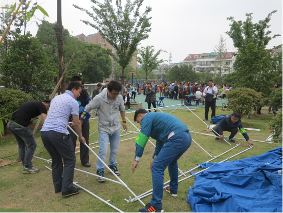 快速搭建应急避难帐篷