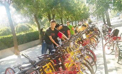 人防+技防，让共享单车有序停放